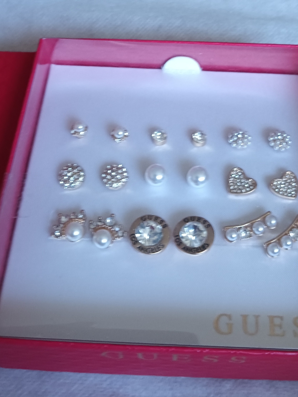 GUESS NINE STUDS BOXED SET